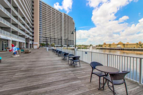  1404 Laketown Wharf  Панама Сити Бич